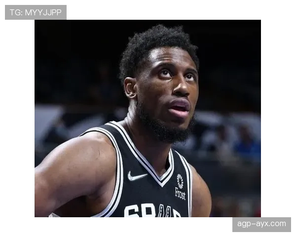 沃克职业转型再获瞩目，新赛道成就引热议