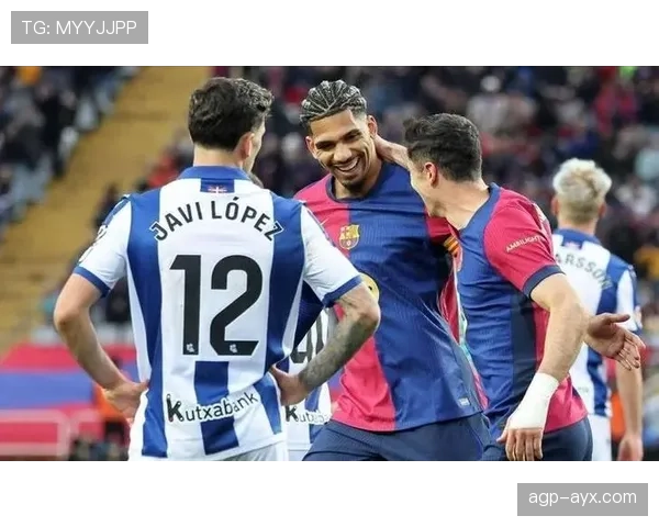 阿劳霍：重塑防线稳定性的现代足球防守瑰宝