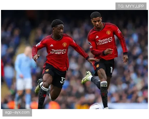 曼联锋线效率问题突出,进攻端持续显现得分乏力困境 曼联锋线效率问题突出,进攻端持续显现得分乏力困境