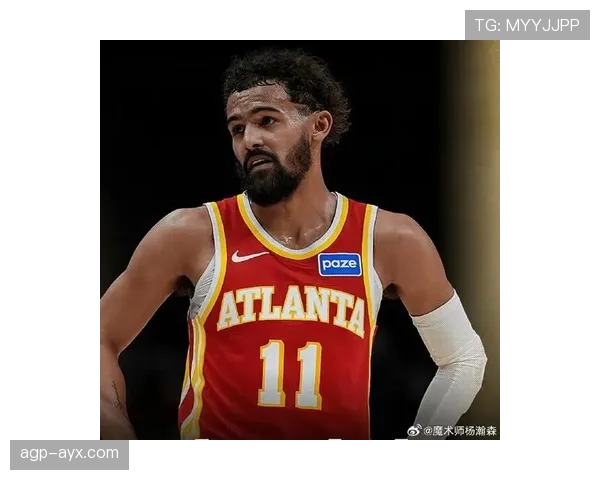 特雷·杨居然换了个豪车，用得比咱司机还溜？